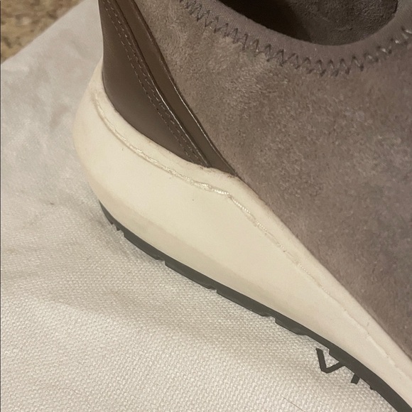 Vince Women’s Gray Suede Slip-On Shoes - Picture 9 of 9